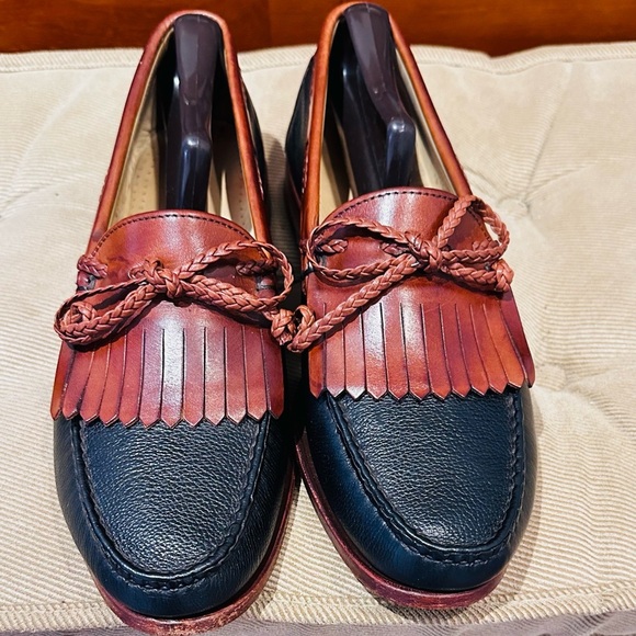 Allen Edmonds Brown and Black Leather Loafers - Picture 1 of 16
